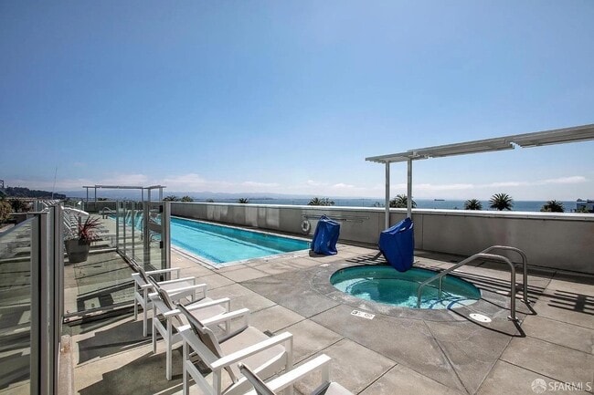 Building Photo - 501 Beale St