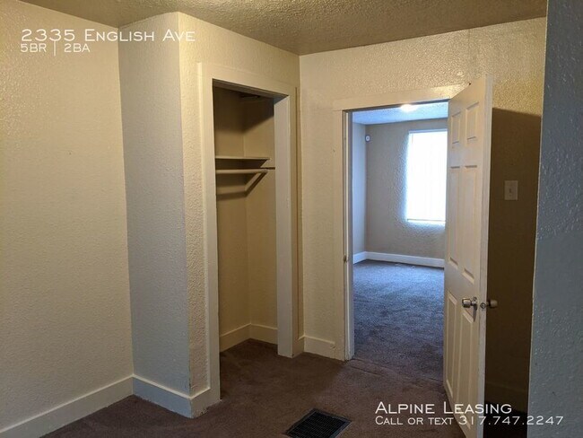 Building Photo - Short Commute to Downtown & Fountain Square!