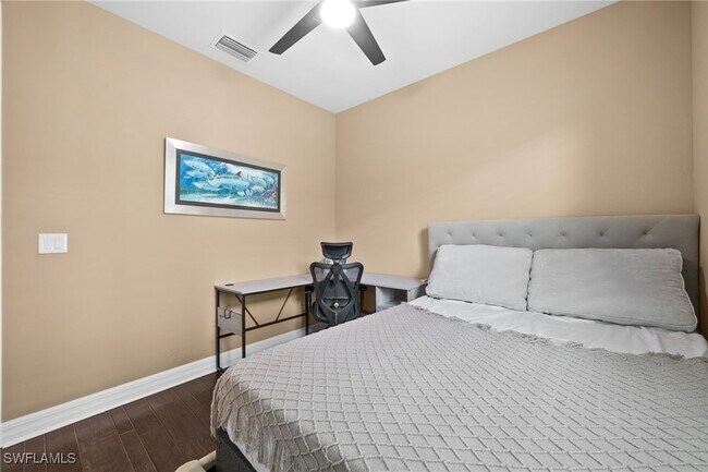 Building Photo - 14750 Laguna Dr