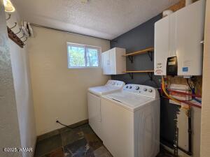 Building Photo - 1208 W Apache Ln