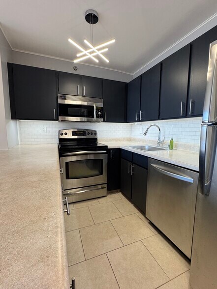 Kitchen - 98-402 Koauka Loop