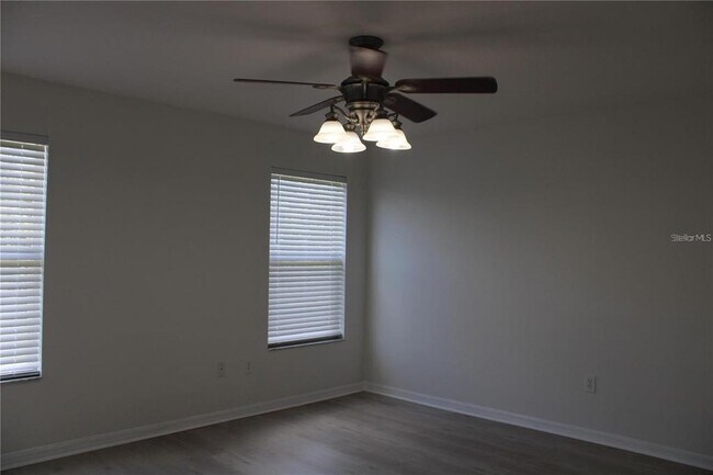 Building Photo - 7840 Carriage Pointe Dr