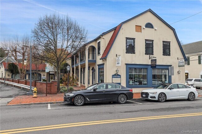 Building Photo - 225 Katonah Ave