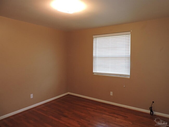 Building Photo - 8220 Excelsior Dr