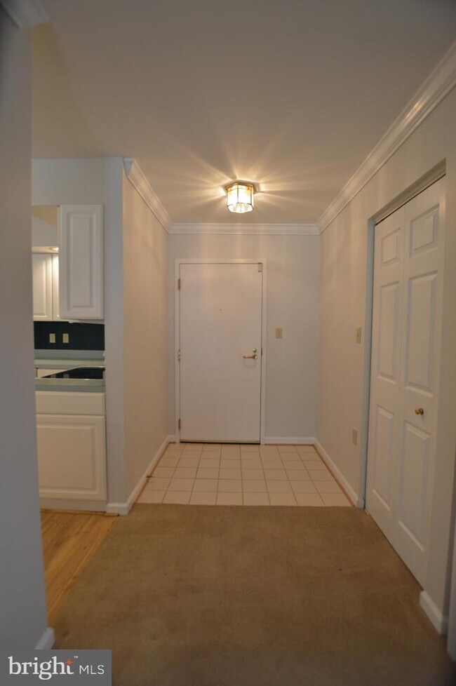 Building Photo - 102 Mercer Ct