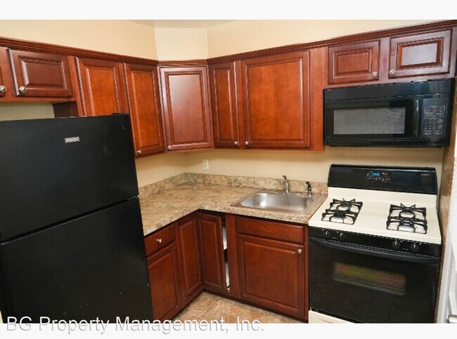 Building Photo - 2 br, 1 bath House - 6414 Fairdel Avenue A...