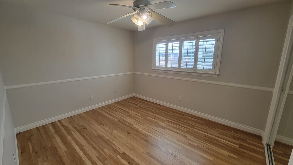 Building Photo - 3024 N Oceanview St