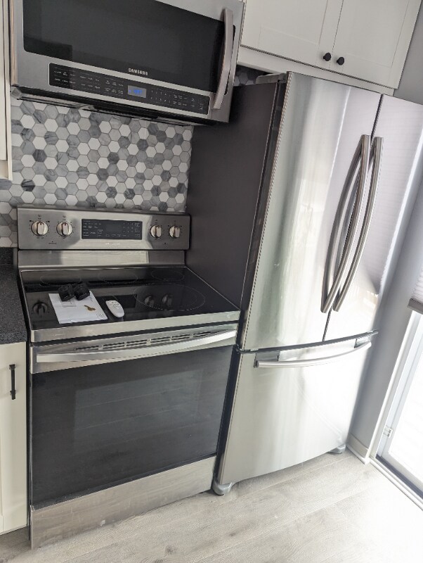 Building Photo - 44900 Bayview Dr