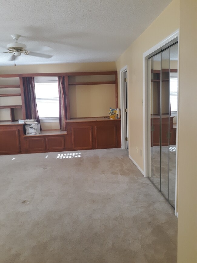 Building Photo - 804 Gull Ln