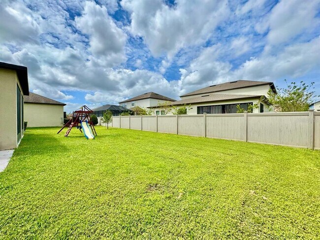 Building Photo - 2854 Hilliard Dr