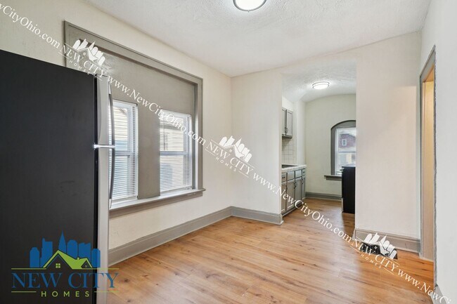 Building Photo - 940-942 Leona Avenue, Columbus, OH 43201