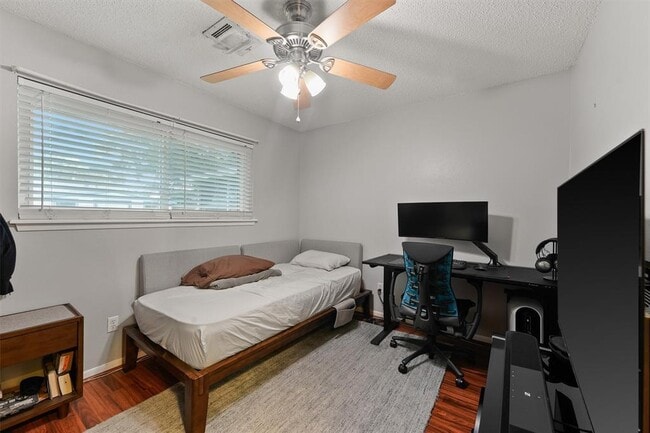 Building Photo - 14206 Duncannon Dr