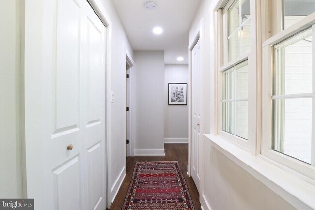 Building Photo - 4316 Brookside Dr