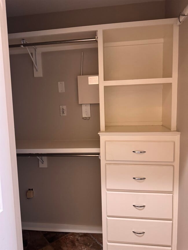 Building Photo - 620 Tennessee St