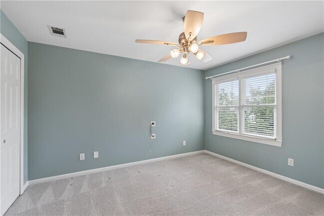 Building Photo - 3296 Belmont Glen Dr SE