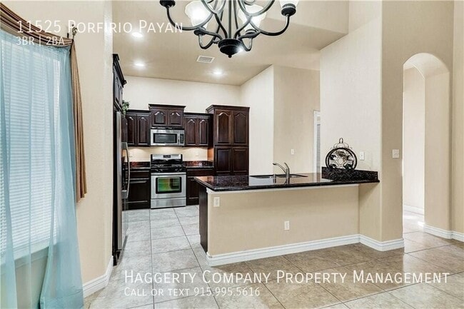 Building Photo - 11525 Porfirio Payan Dr