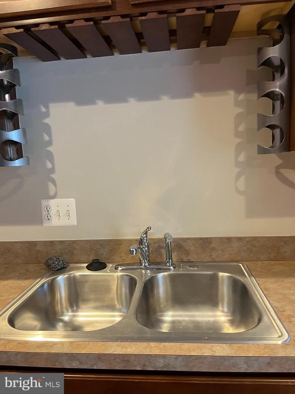 Building Photo - 53 Compound Cir