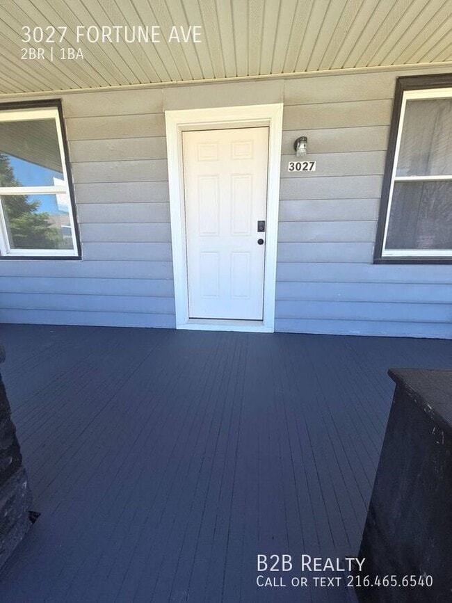 Building Photo - 3027 Fortune Ave