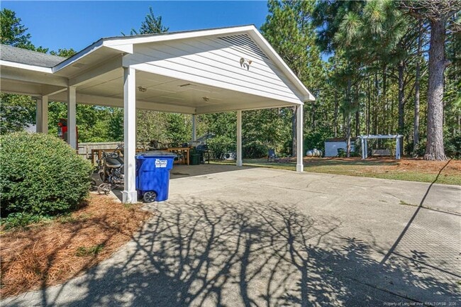 Building Photo - 184 E 12 Oaks Rd