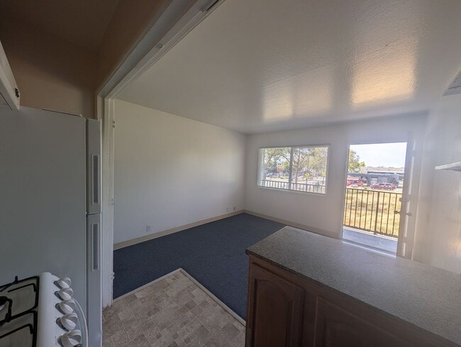 Building Photo - 1213 San Pablo Ave