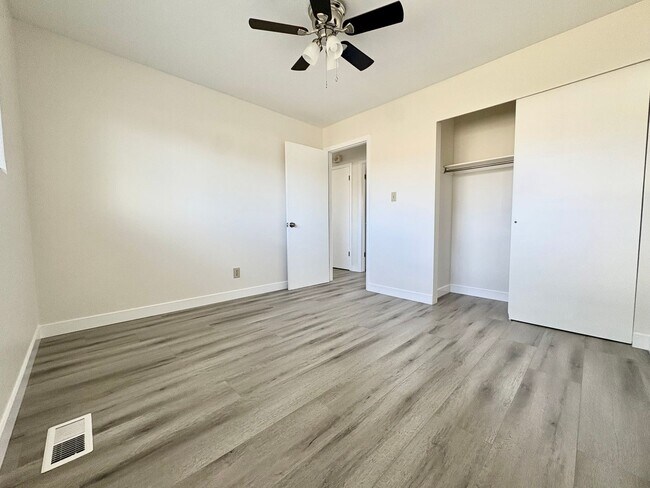 Building Photo - Newly Renovated 3 Bedroom, 1 Bath Duplex – in Lehi!