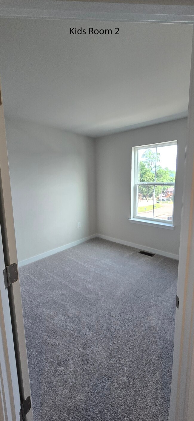 Building Photo - 268 Talucci Dr