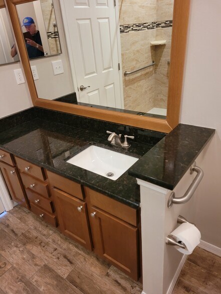 Building Photo - 9388 Lake Chase Island Way