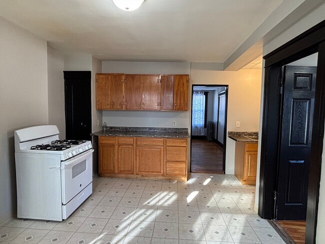 Building Photo - 26 Catharine St