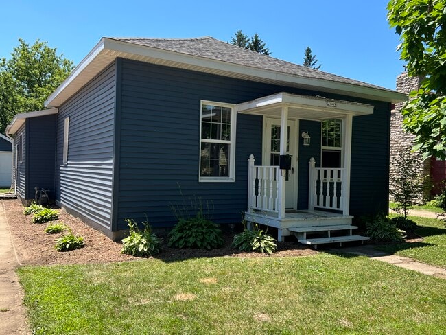 Building Photo - 2449 Ellis St