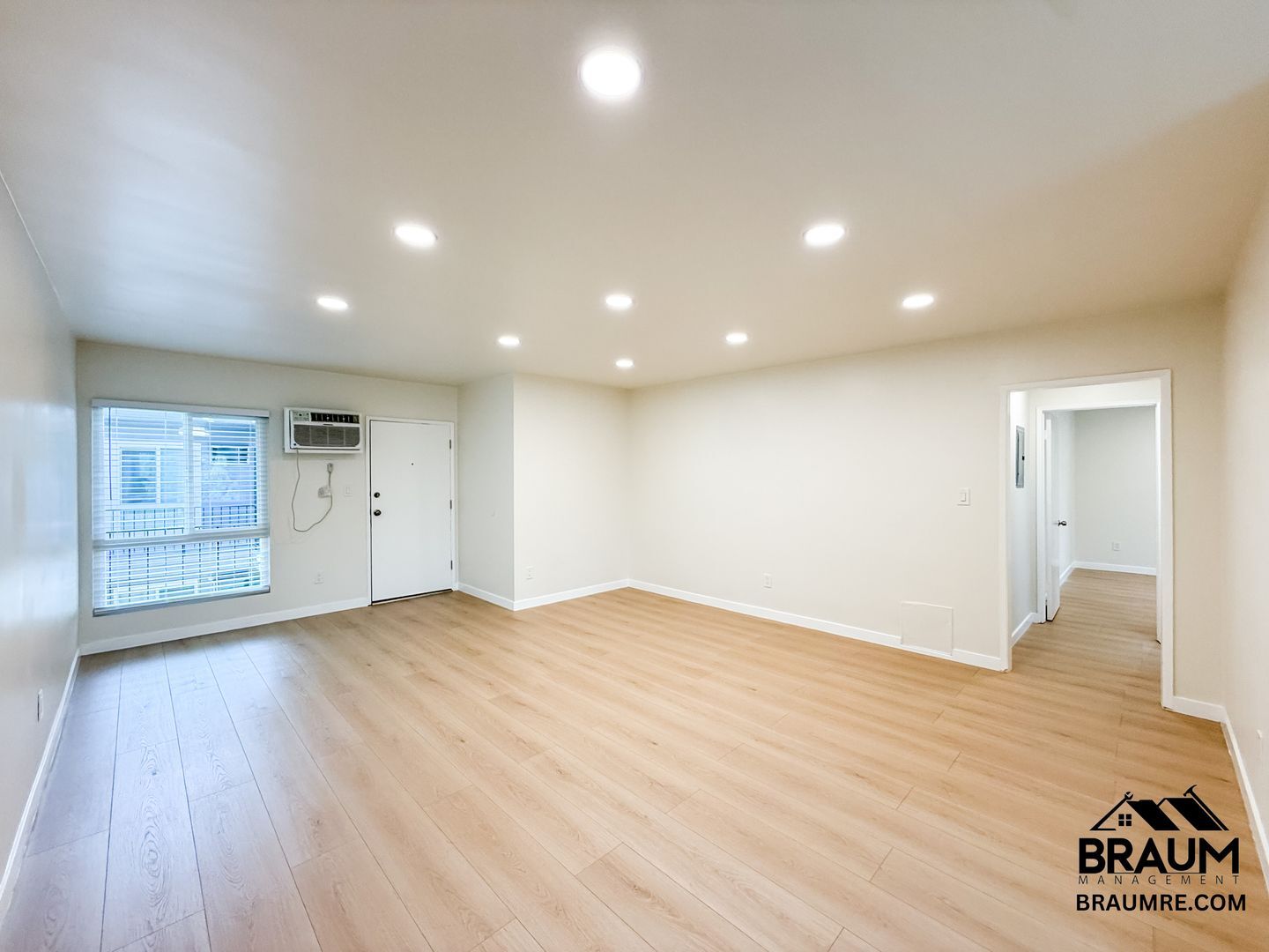 Building Photo - 5611 Fulcher Ave