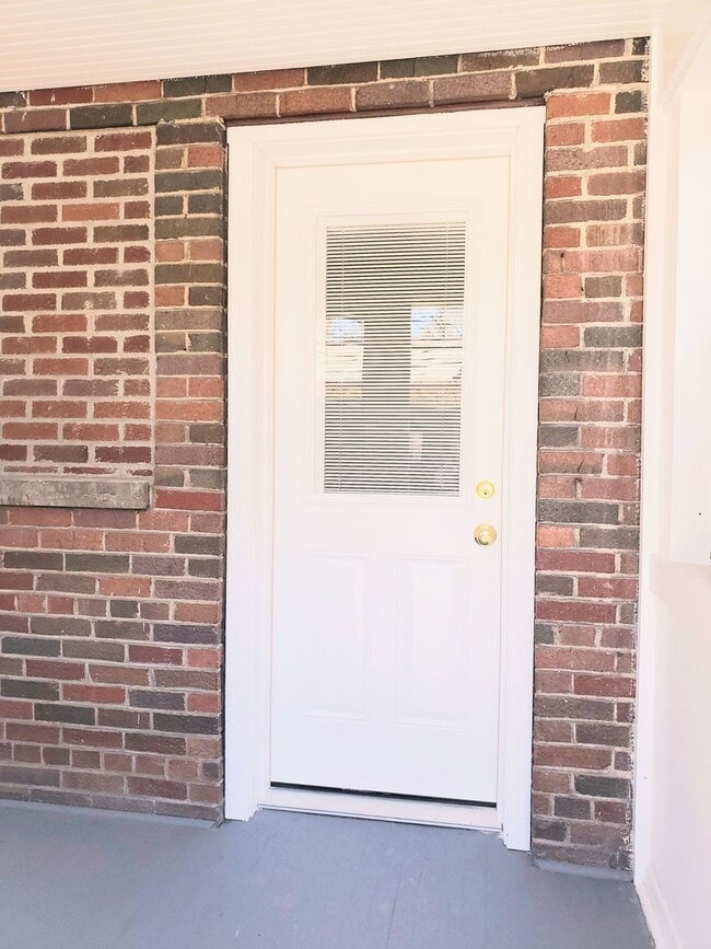 Building Photo - 1922 Baldridge Rd