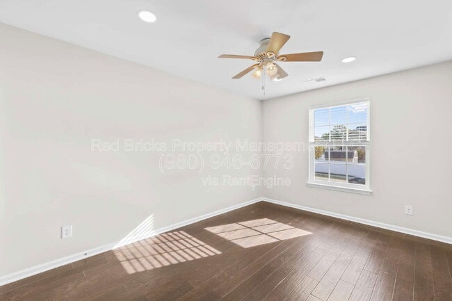 Building Photo - 10988 Flyreel Pl