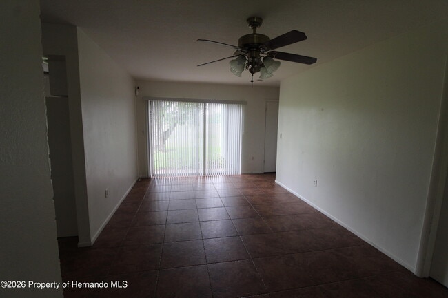 Building Photo - 5565 Baffin Cir