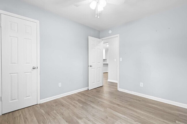Building Photo - 4421 Jenwood St