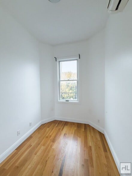Building Photo - WYCKOFF AVENUE / Bushwick 3-Bed 1-Bath / N...
