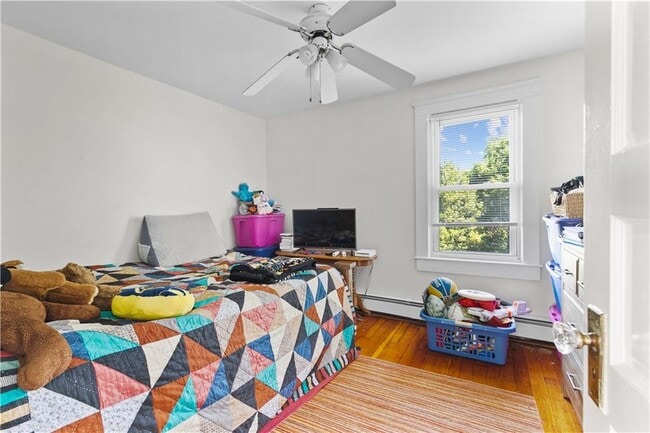 Building Photo - 1042 Anthony Rd