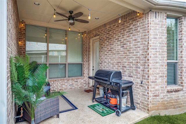 Building Photo - 401 Sarah Cir