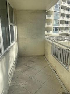 Building Photo - 3180 S Ocean Dr