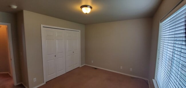 Building Photo - Gorgeous 3 Bedroom 2 Bath Home in Hayden!