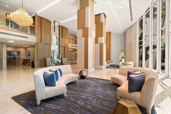 Building Photo - 21200 Point Pl