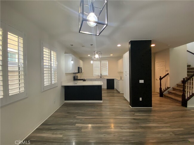 Building Photo - 5942 Ginger Dr