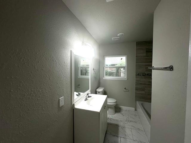 Building Photo - 9013 Lugary Dr