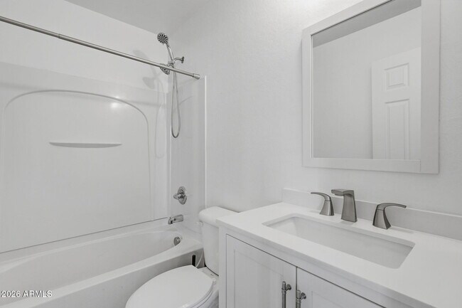 Building Photo - 4678 E Redfield Rd