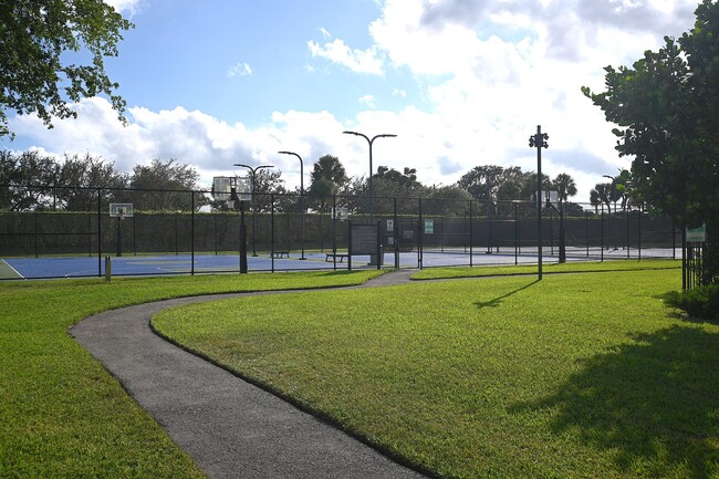 Building Photo - 9746 Lancaster Pl