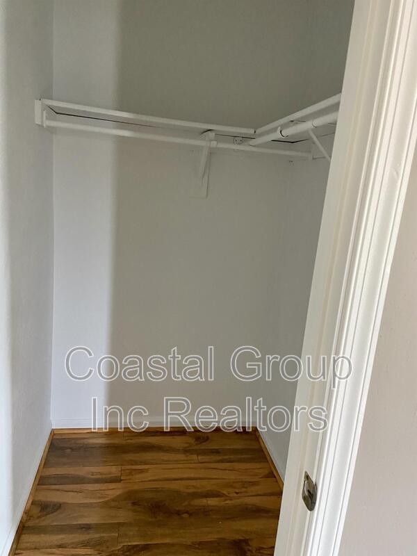 Building Photo - 247 Windbrooke Ln