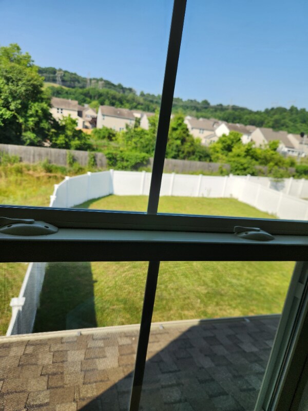 Building Photo - 2041 Leeds Ln