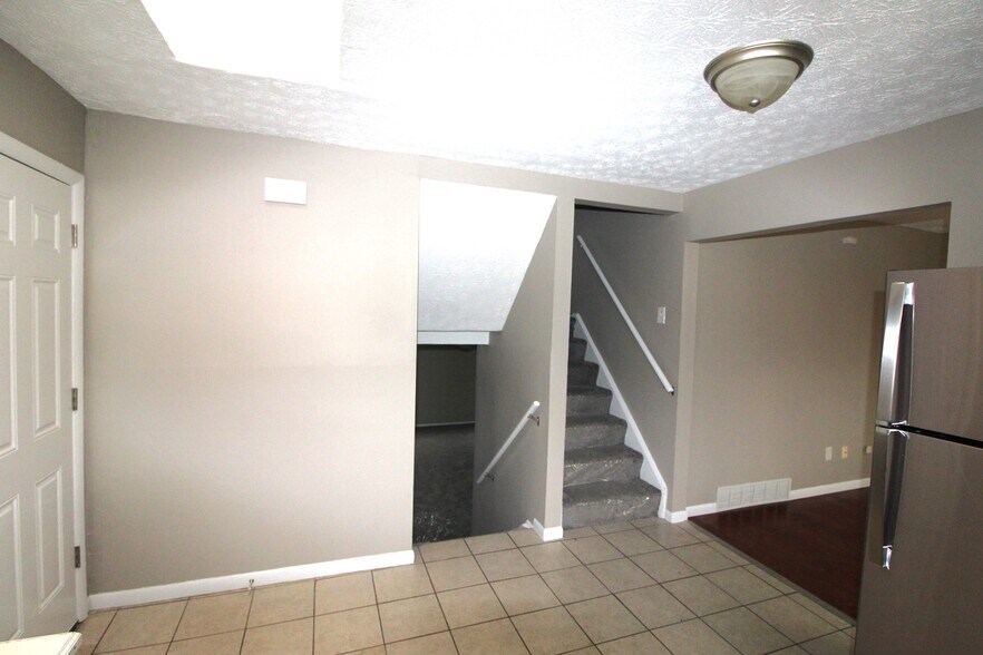 Building Photo - 2514 Lipton Rd