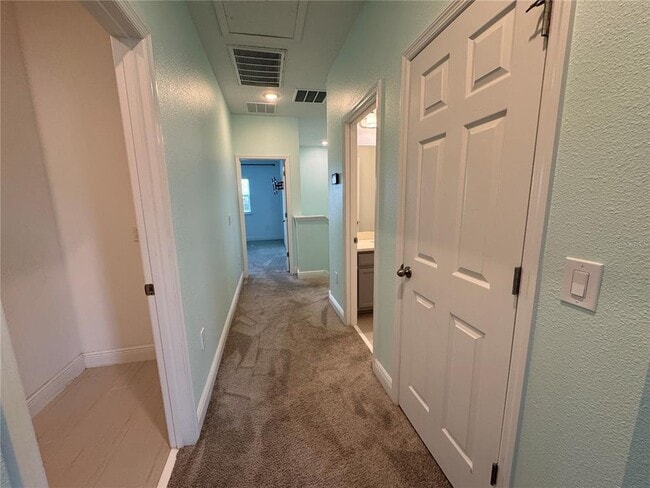 Building Photo - 9743 Amber Chestnut Wy