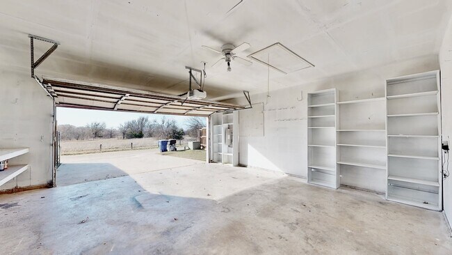 Building Photo - 9901 Miller Pl