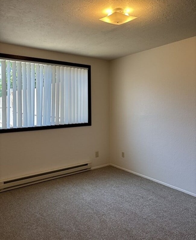 Building Photo - 4504-4506 Campbell Dr SE